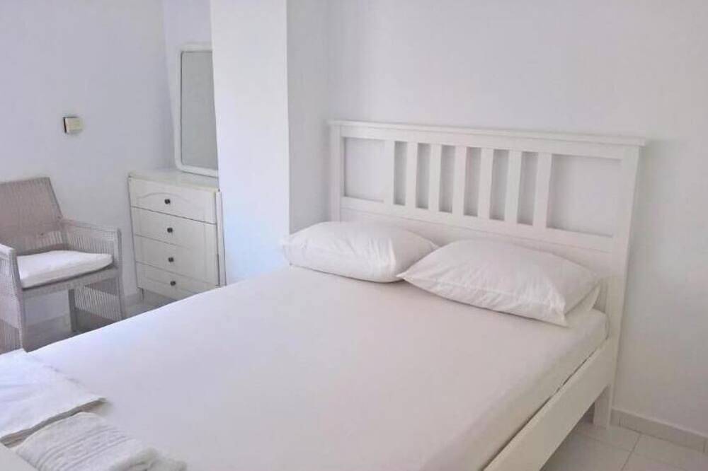 Entire apartment, Sea View Apartment at Stavento Apartments – Sunset Views by Makris Gialos Beach in Lassi, Argostoli
