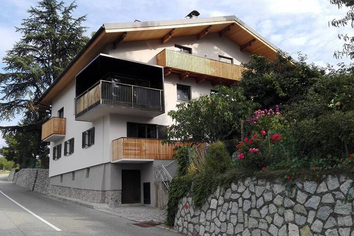 Entire apartment, Five minutes from Brixen's old town and yet in the countryside in Brixen, Dolomiti Superski