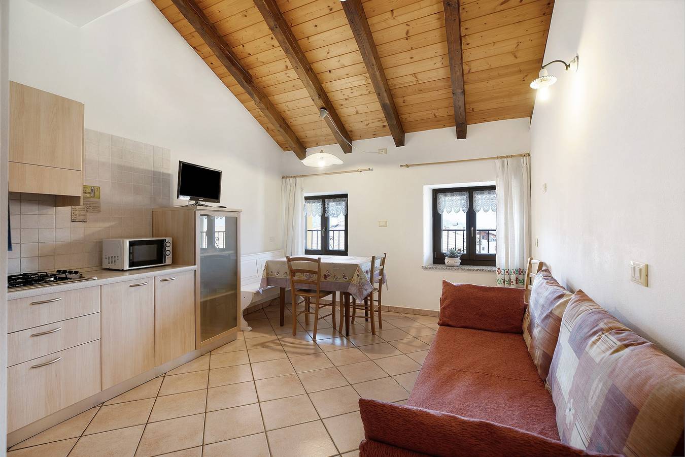 Ganze Wohnung, Ferienwohnung Haus Predaia mit Bergblick, Garten und Wifi in Sfruz, Val di Non