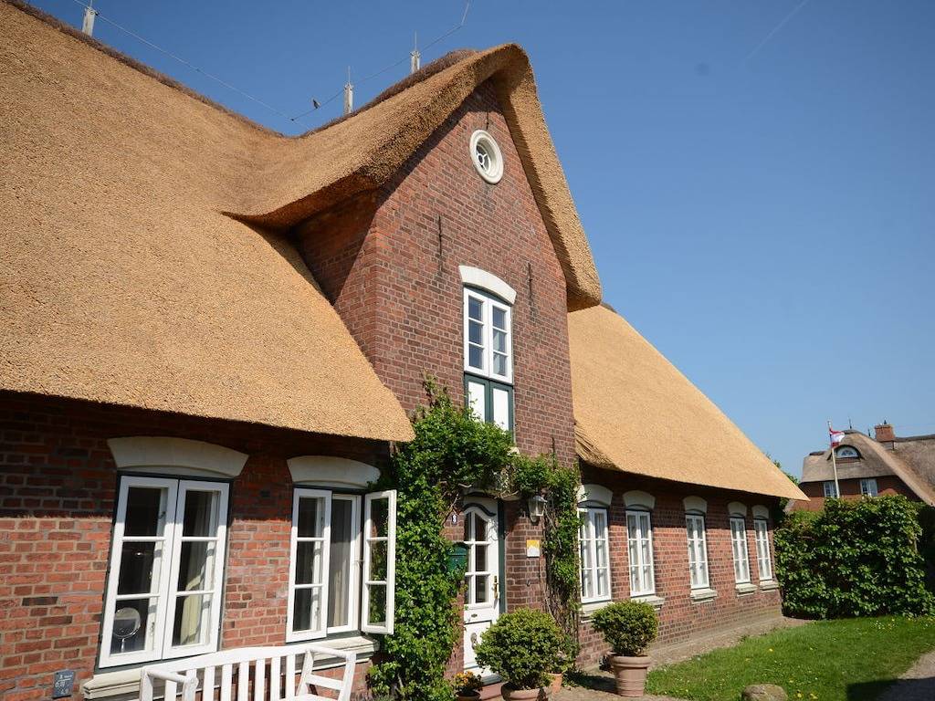 Ferienhaus in Alkersum mit Schwimmbecken in Nordfriesische Inseln (Schleswig-Holstein) (Schleswig-Holstein), Alkersum