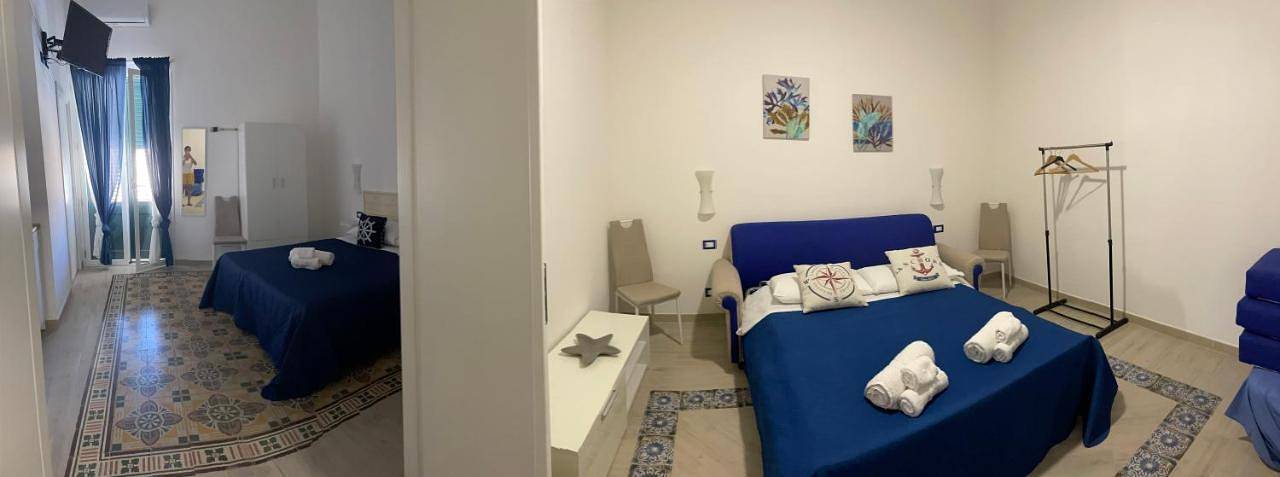 Double Room with Private Bathroom in Sferracavallo, Palerme