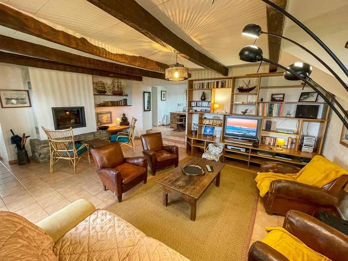 Gîte pour 6 personnes, avec jardin ainsi que vue et terrasse à Pleudaniel - 3