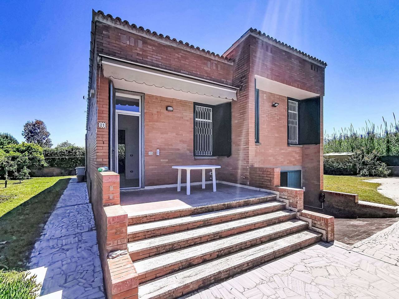 Villaggio Giornalisti 21 - Villaggio Giornalisti 21 1.1 in Foce Verde, Latina