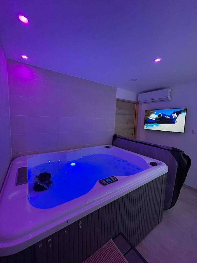 Location de vacances pour 2 personnes, avec jacuzzi à Tergnier