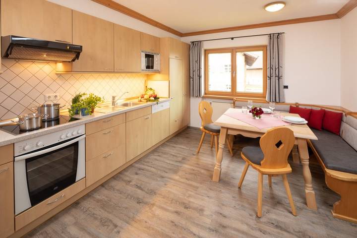 Ferienwohnung für 4 Personen, mit Ausblick und Garten sowie Balkon in Rubi - 2