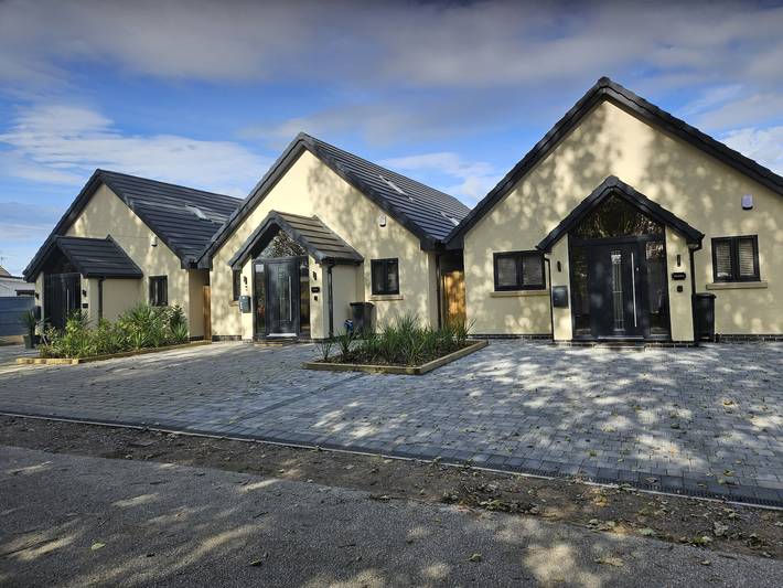 Cottage for 8 people, with garden, with pets in Flintshire