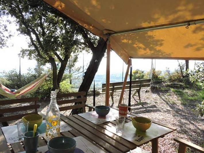 Tente pour 4 personnes dans Auvergne-Rhône-Alpes - 3