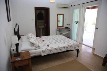 Villa for 10 People in Northern Cyprus, Cyprus, Photo 4