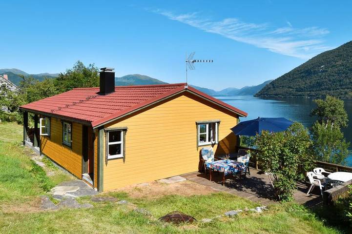 Ferienhaus für 6 Personen, mit Garten, mit Haustier in Bremanger