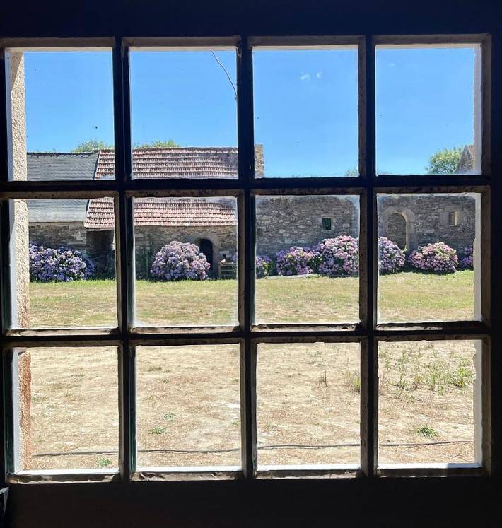 Location de vacances pour 2 personnes, avec jardin et terrasse à Lanmeur - 4