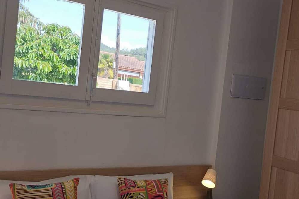 Villa Franz Casa Completa, cerca de Sitges, con piscina y casa de invitados in Canyelles (Barcelona), Garraf