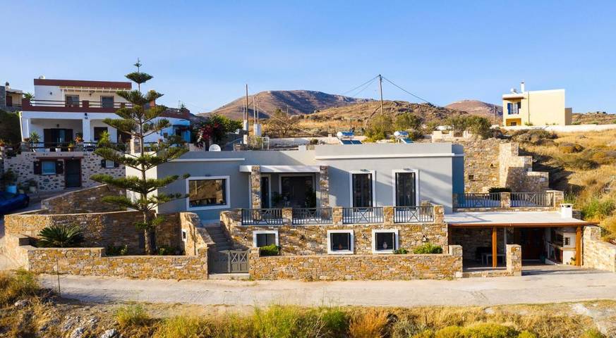 Vakantiewoning voor 6 personen, met uitzicht en terras in Poseidonia