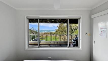 Holiday Letting for 8 People in Malua Bay, New South Wales, Photo 2