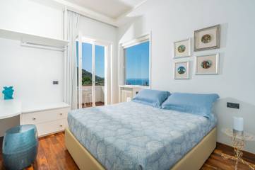 Villa for 8 Guests in Positano, Amalfi Coast, Picture 3