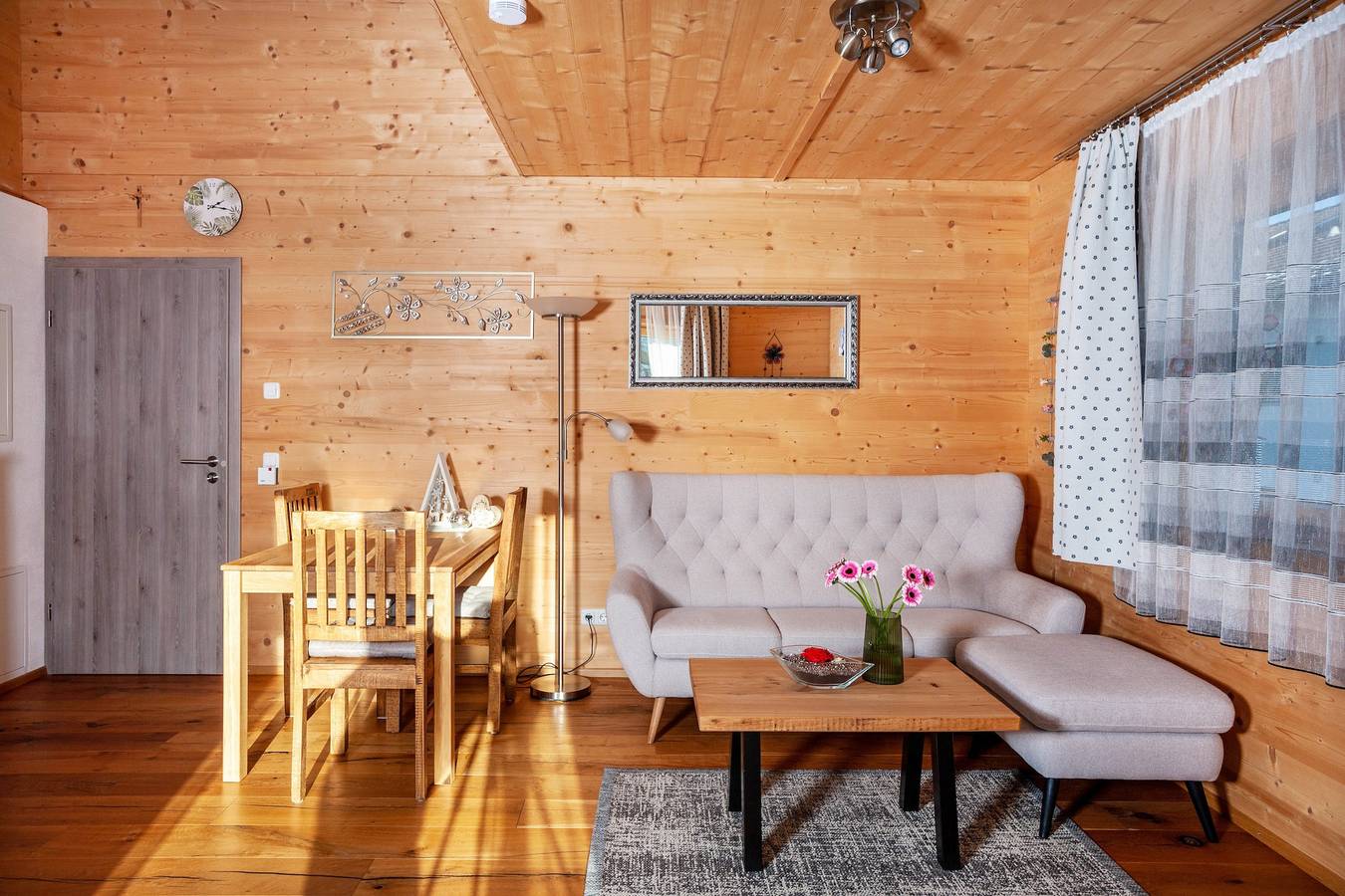 Ganze Wohnung, Ferienwohnung 'Ferien Bei Mari' mit Bergblick, Privatem Garten und Wlan in Schwangau, Bayerisch Schwaben