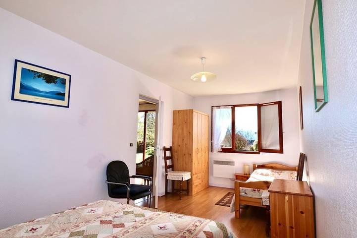 Appartement entier, Spacieux logement calme avec jardin privé - Parking inclus, animaux acceptés in Annecy-le-Vieux, Annecy (commune)