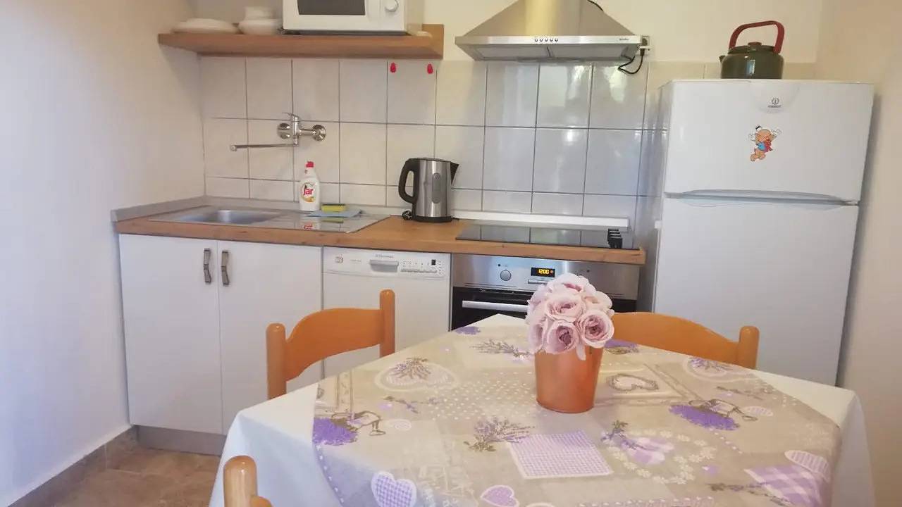 Ganze Ferienwohnung, Ferienwohnung für 4 Personen (39 m²) in Rogač in Rogac, Solta
