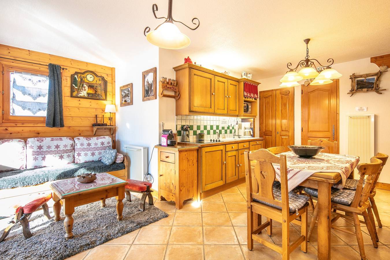 Appartement entier, Appartement Les Préséloignés vue sur la montagne in Pralognan-la-Vanoise, Massif de la Vanoise