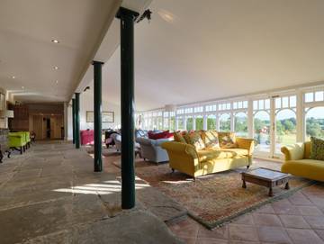 Holiday Rental for 16 People in Carsington Water, Derbyshire, Photo 1