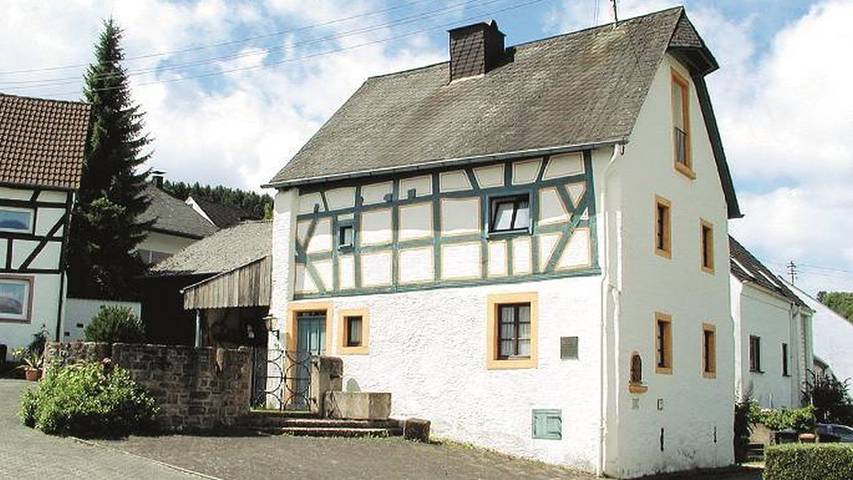 Ferienwohnung für 4 Personen, mit Garten in Schalkenmehren