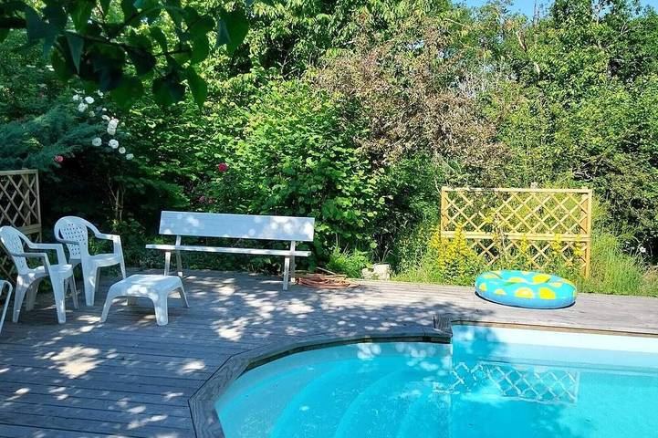Location de vacances pour 7 personnes, avec jardin, animaux acceptés à Saint-Cirgues-de-Malbert
