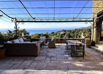 Villa pour 8 personnes, avec piscine à Carqueiranne