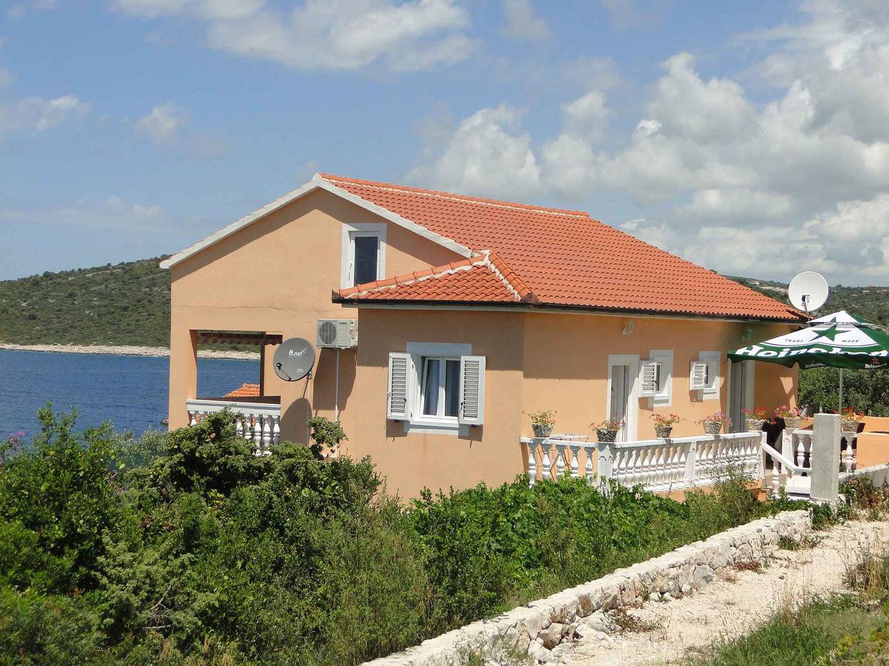 Ganze Ferienwohnung, Ferienwohnung mit Balkon und Meerblick in Sevid, Split-Dalmatien