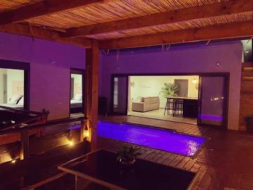 Villa pour 4 personnes, avec jardin ainsi que piscine et vue sur l' Île de la Réunion