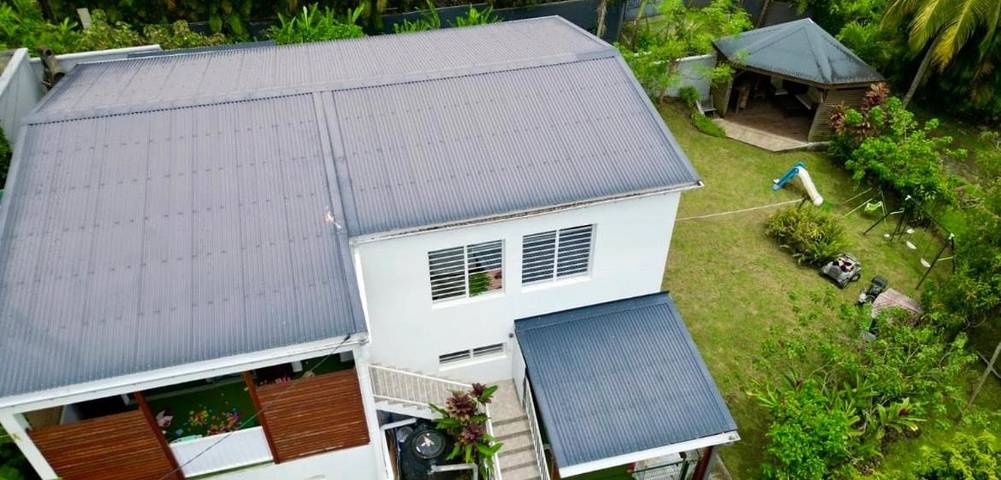 Gîte pour 6 personnes, avec jardin et terrasse, adapté aux familles à Saint-Claude (Guadeloupe) - 4