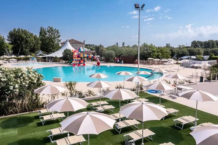 Camping für 4 Personen, mit Terrasse und Pool in Emilia-Romagna - 2