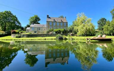 Chambre d’hôte pour 2 personnes, avec vue sur le lac et jardin à Montaigu-la-Brisette