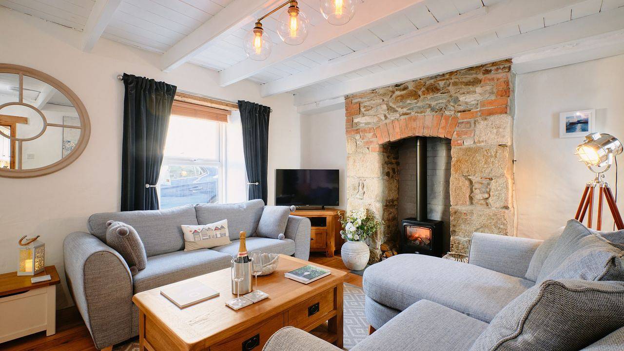 Holiday Home for 5 People in Porthleven, Cornwall