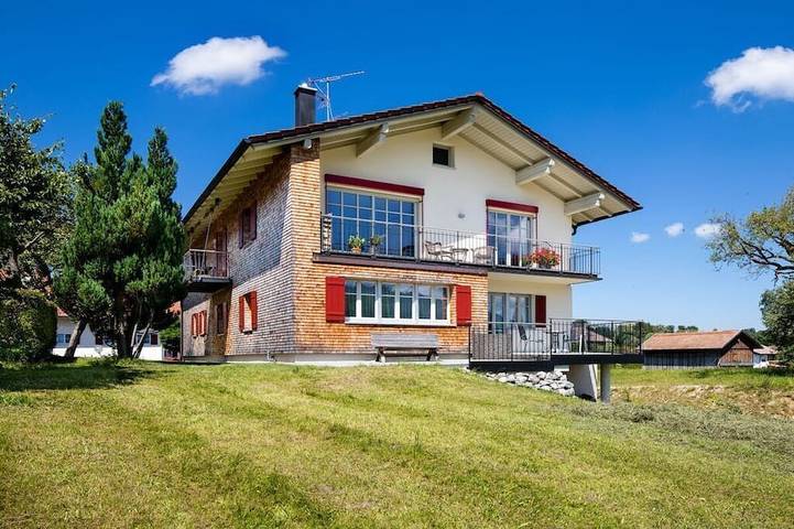 Ferienhaus für 4 Personen, mit Terrasse in Oy-Mittelberg