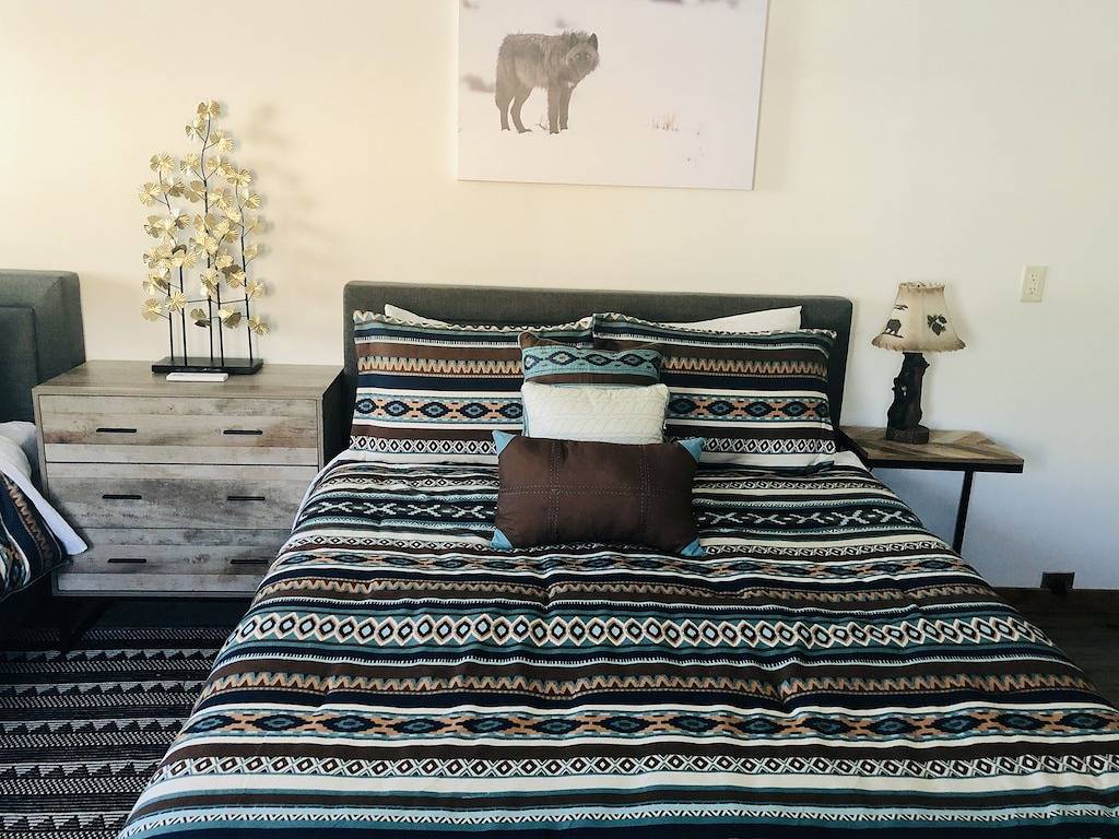 Elk View Cabin in Gardiner, Absaroka Range