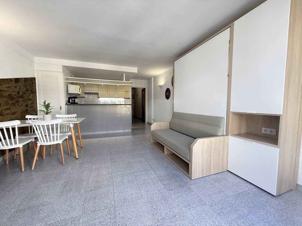 Entire apartment, Agi Pi Sunyer in Roses Centre, Roses
