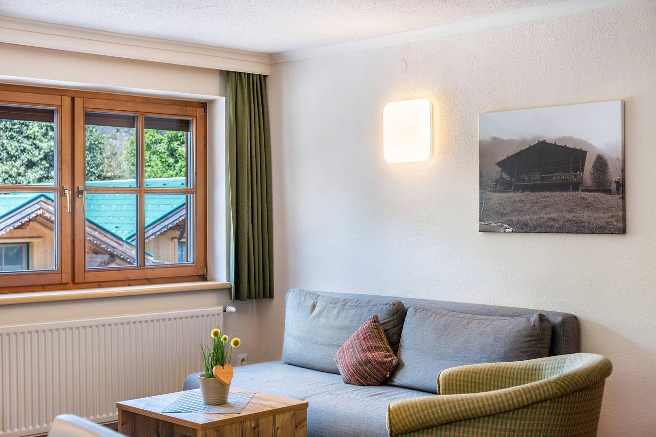 Apartamento entero, Apartamento 'Top 2' con vistas a la montaña, balcón y Wi-Fi in Oetz, Ötztal