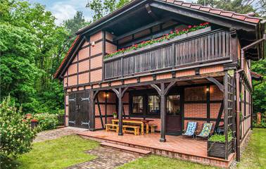 Ferienhaus für 8 Personen, mit Terrasse in Pobierowo