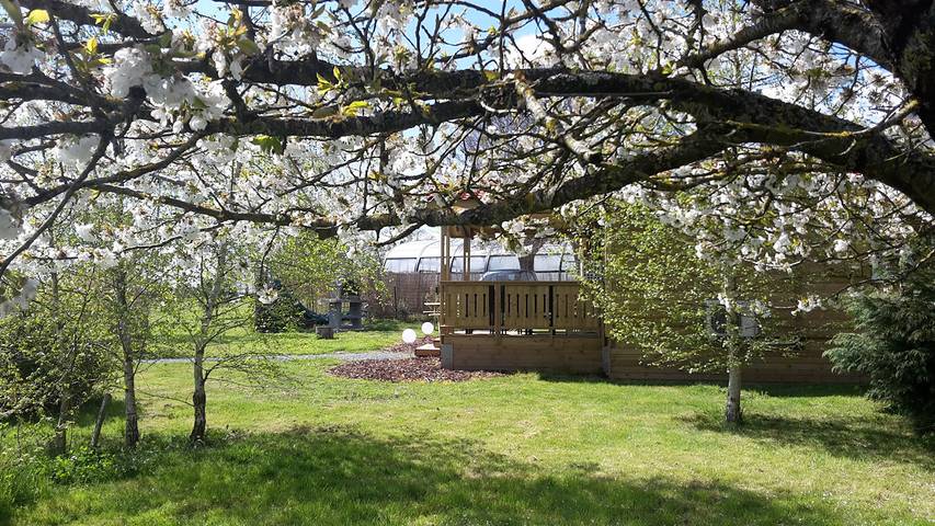 Gîte pour 4 personnes, avec terrasse et piscine ainsi que jacuzzi et jardin à Couffy - 4