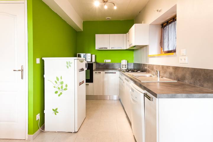 Gîte pour 6 personnes, avec jardin et terrasse, animaux acceptés dans Parc Naturel Régional du Pilat - 3