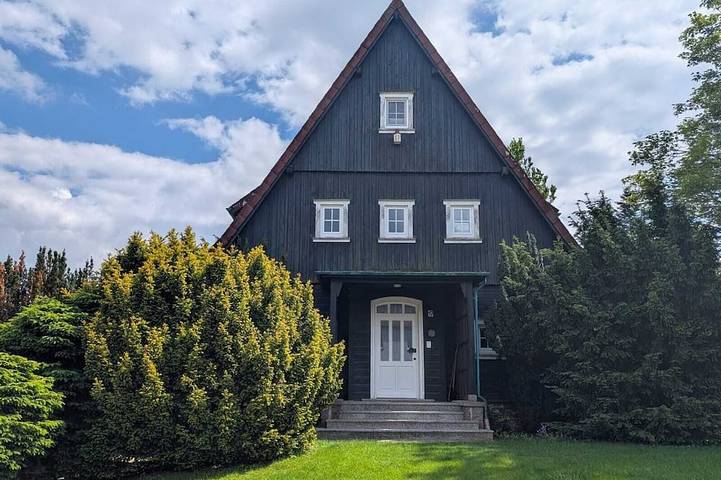 Ferienhaus für 10 Personen, mit Balkon und Garten