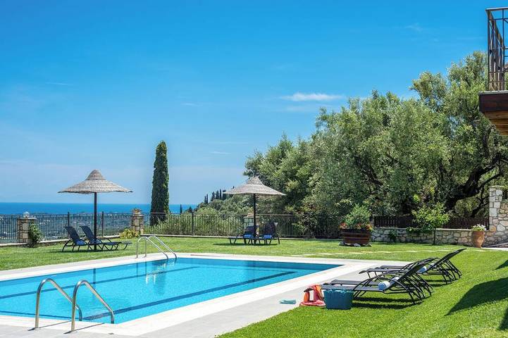 Villa per 5 persone, con giardino e balcone a Zante