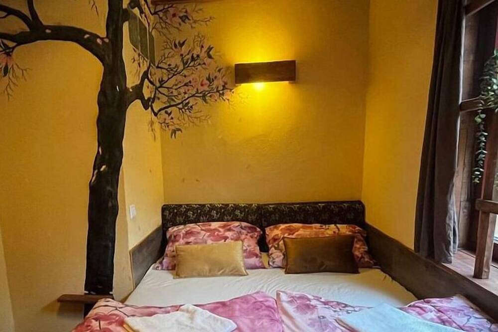 Ganze Wohnung, Fewo Smallsaigon - Appartement/Fewo, Dusche, Wc, 1 Schlafraum in Leiningen, Hunsrück