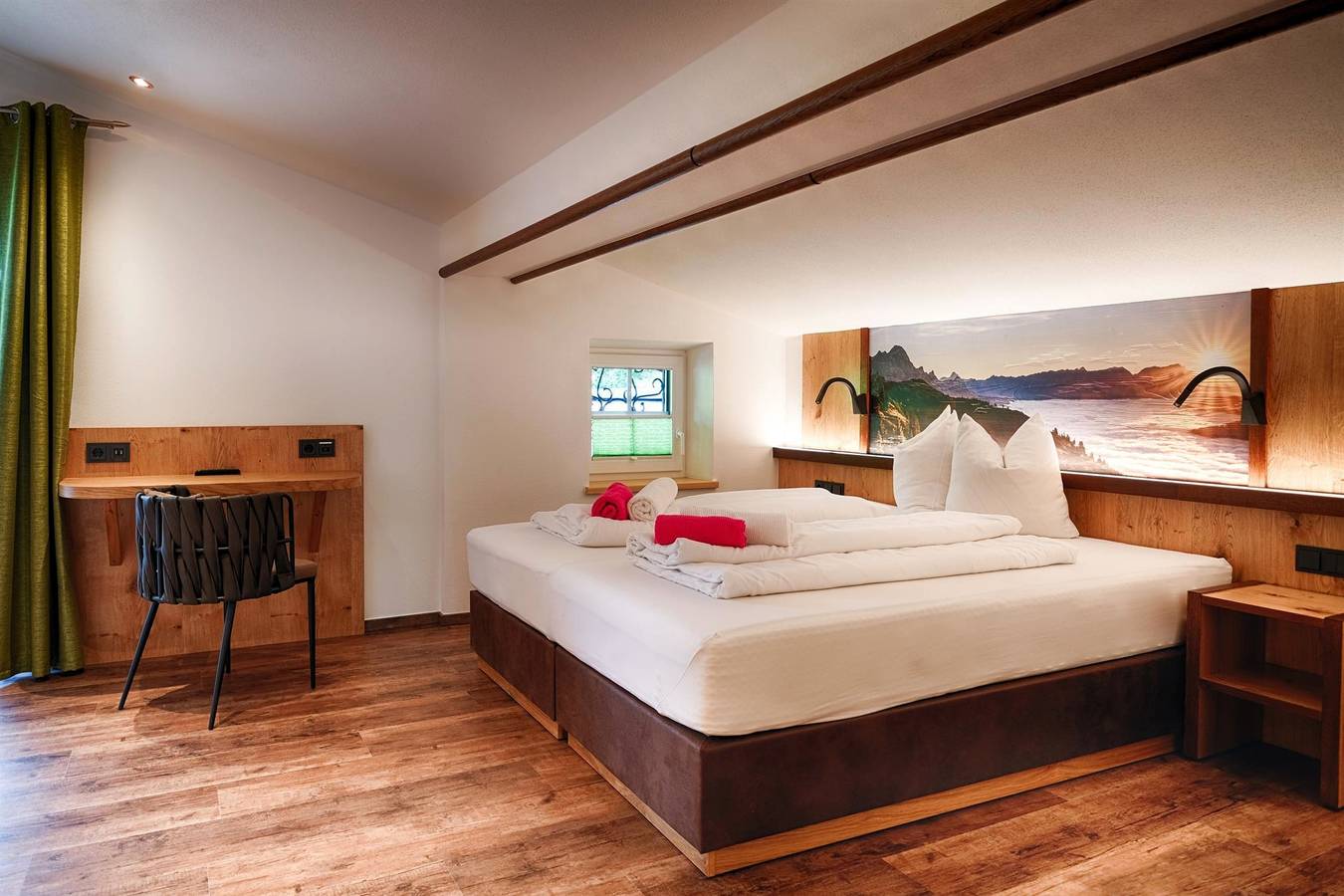 Entire holiday apartment, Ap./4 + more bedrooms/shower, bath, Wc in Loferer und Leoganger Steinberge, Leogang