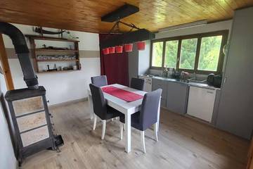 Gîte pour 4 personnes, avec vue et terrasse à Saint-Martin (Suisse)