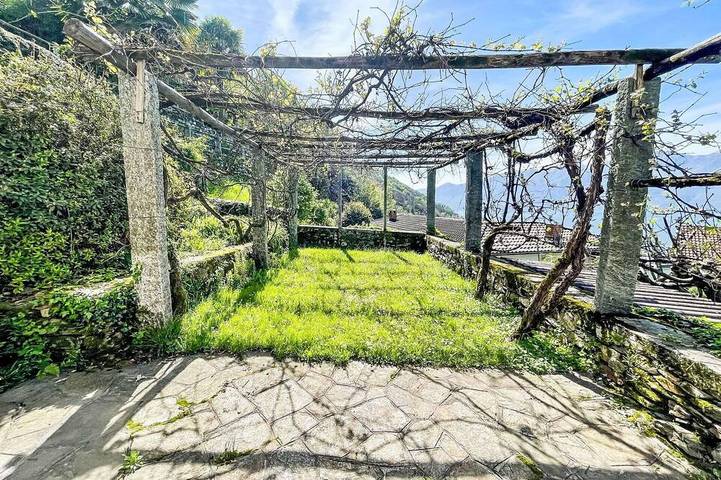 Ferienhaus für 5 Personen, mit Garten, mit Haustier in Gambarogno