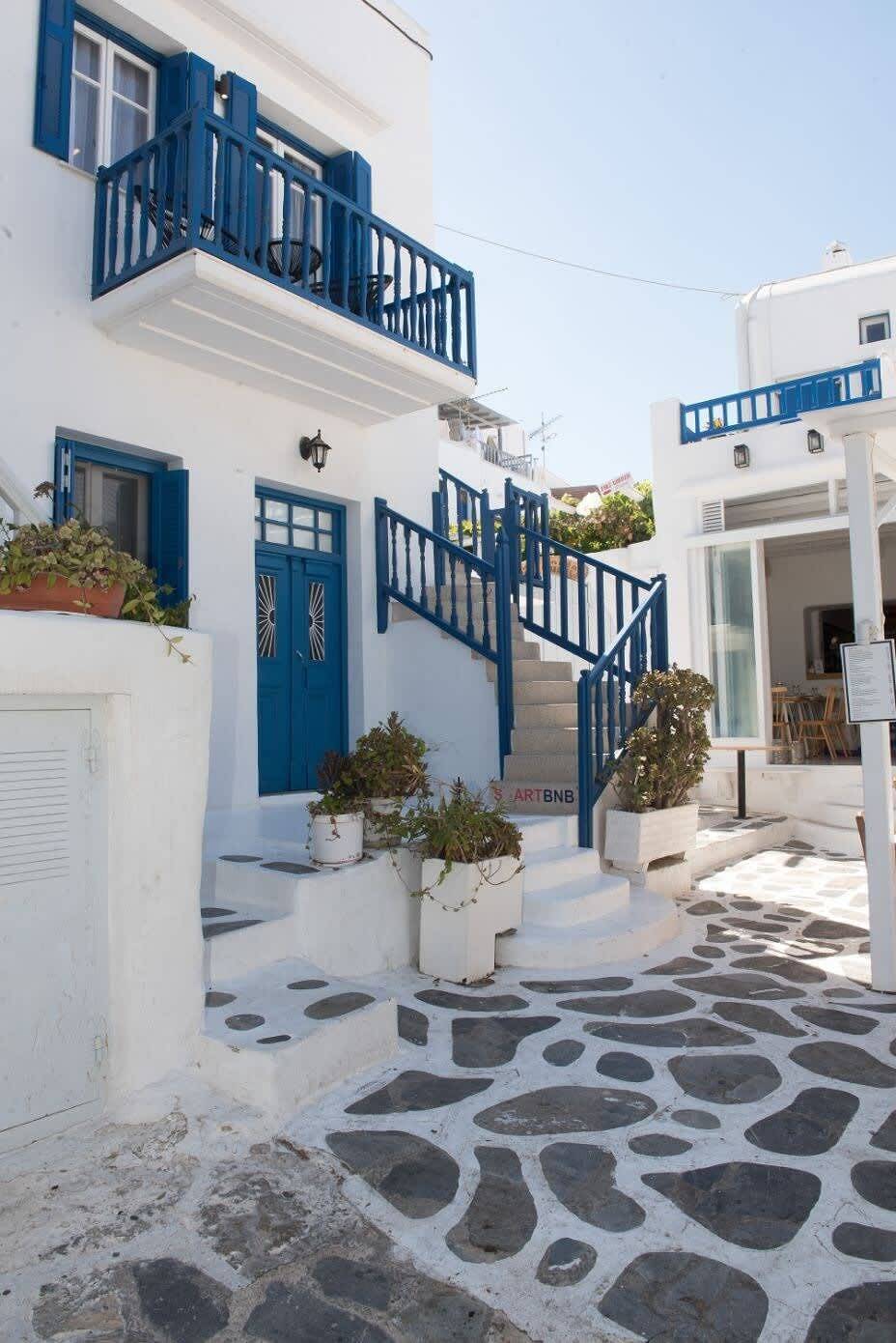Entire apartment, Amazing Mykonos Town Maisonette with Roof Garden in Mykonos