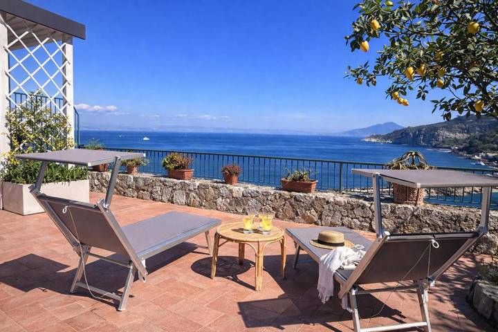 Casa vacanza per 4 persone, con Balcone e Terrazza nonché Giardino e Panorama a Conca Verde - Sorrento