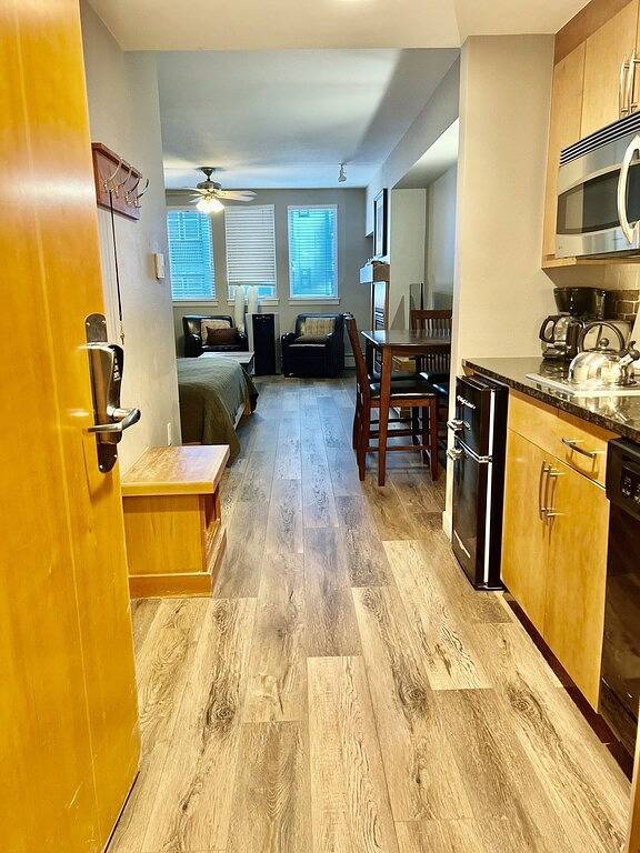 Ganze Wohnung, Schöne und gemütliche Studio-Eigentumswohnung im Winter Park Base Village in Winter Park, Arapaho and Roosevelt National Forests