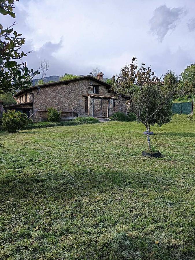 Chalet para 10 personas, con vistas y jardín, Se admiten mascotas en Valle del Tiétar