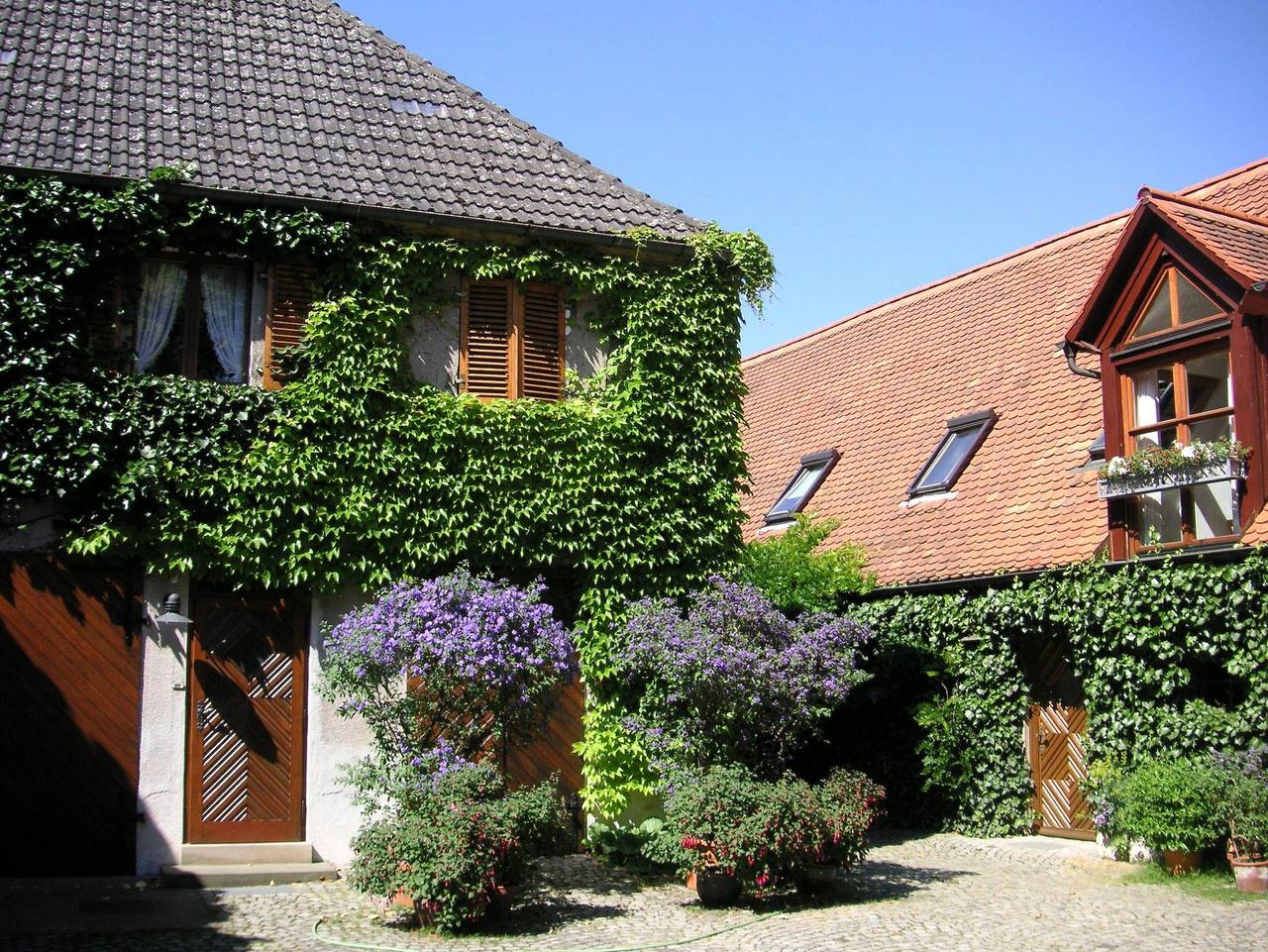 Ferienhof und Brennerei Dahlmann Schmidt in Leutenbach, Fränkische Schweiz